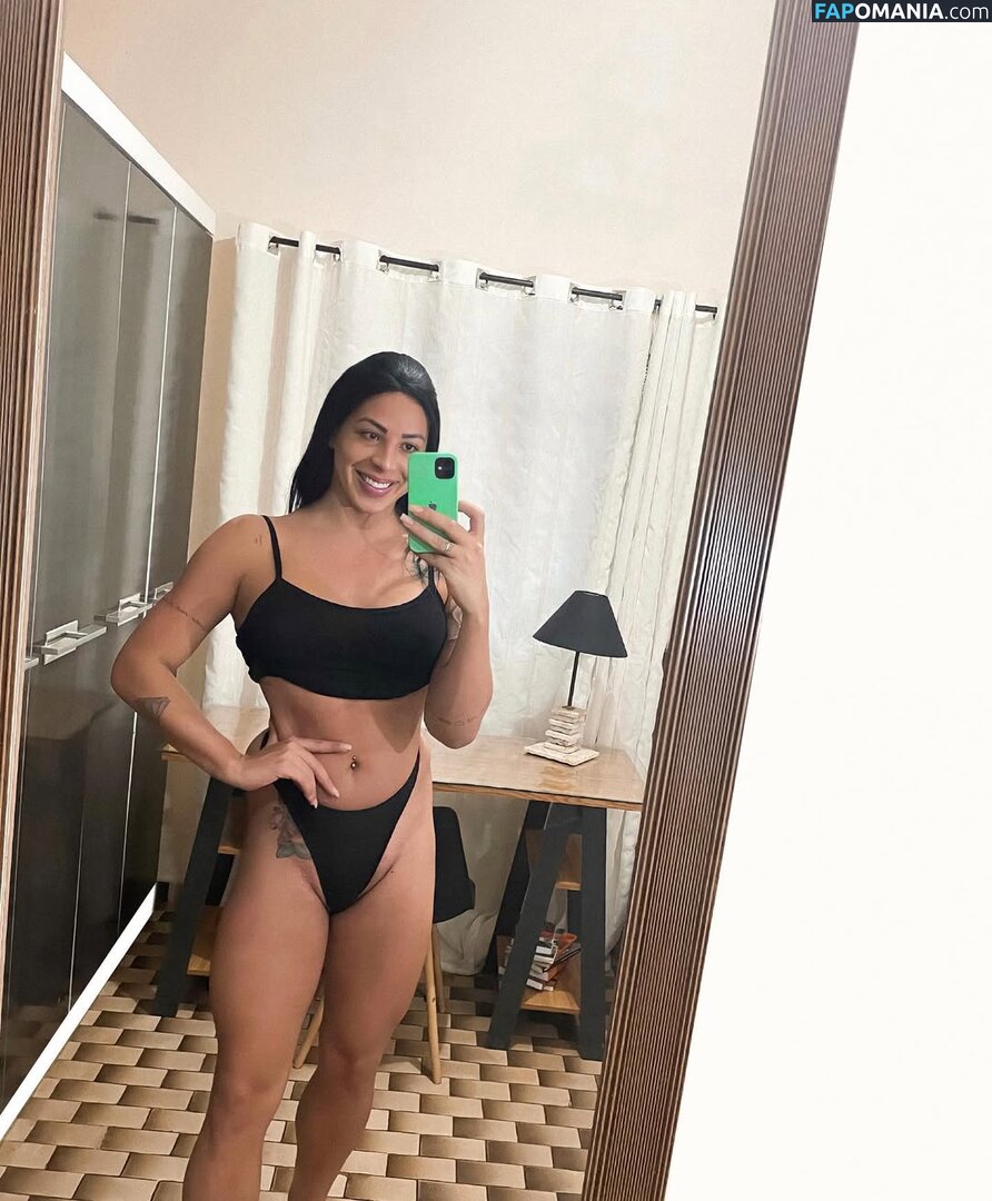 Isa Luvizotto / Isaluvizotto / https: / isa_gomesss_ / isabellaluvizotto_ Desnudo OnlyFans  Foto filtrada #1