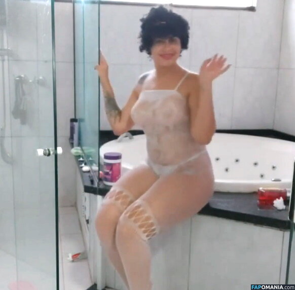 Isa Menezes / Isabela52002547 / Isinha Mnzs / isasmnzs Desnudo OnlyFans  Foto filtrada #3