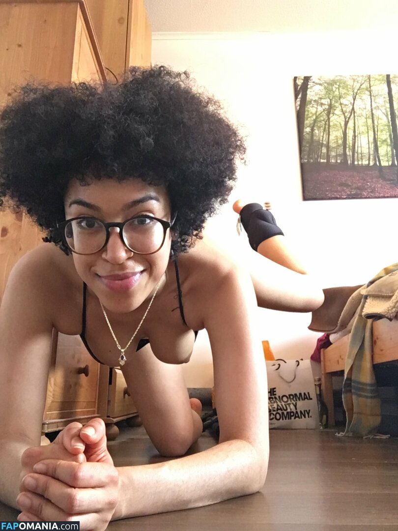 Jade Ogugua Desnudo OnlyFans  Foto filtrada #6