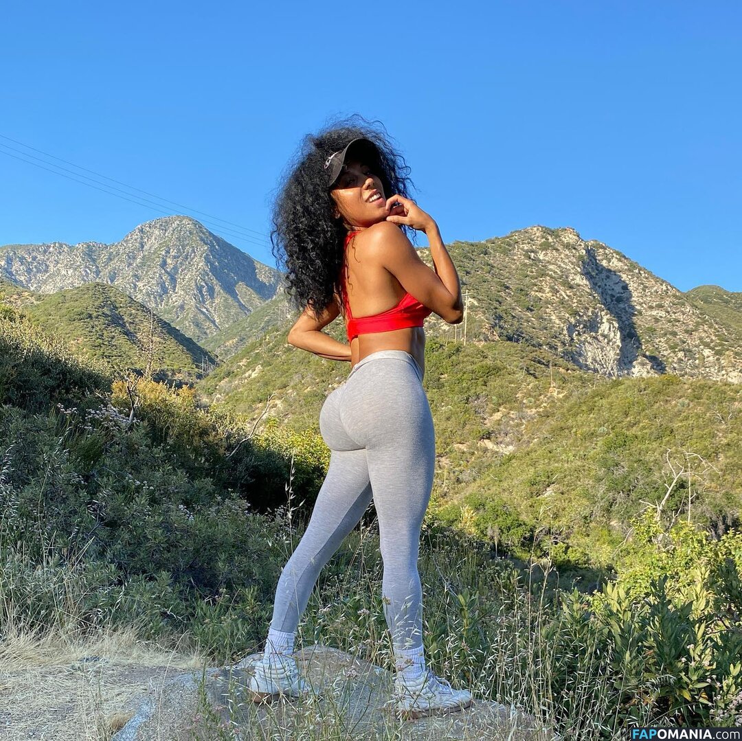 Jenn Morel / jennmorel / jennmorelflow Desnudo OnlyFans  Foto filtrada #1