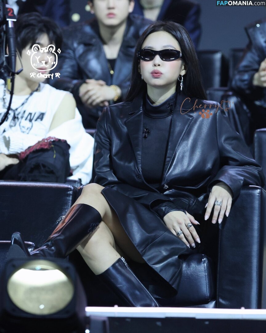 Blackpink / Jennie | BLΛƆKPIИK / jennierubyjane / sheflieshigh Desnudo OnlyFans  Foto filtrada #480