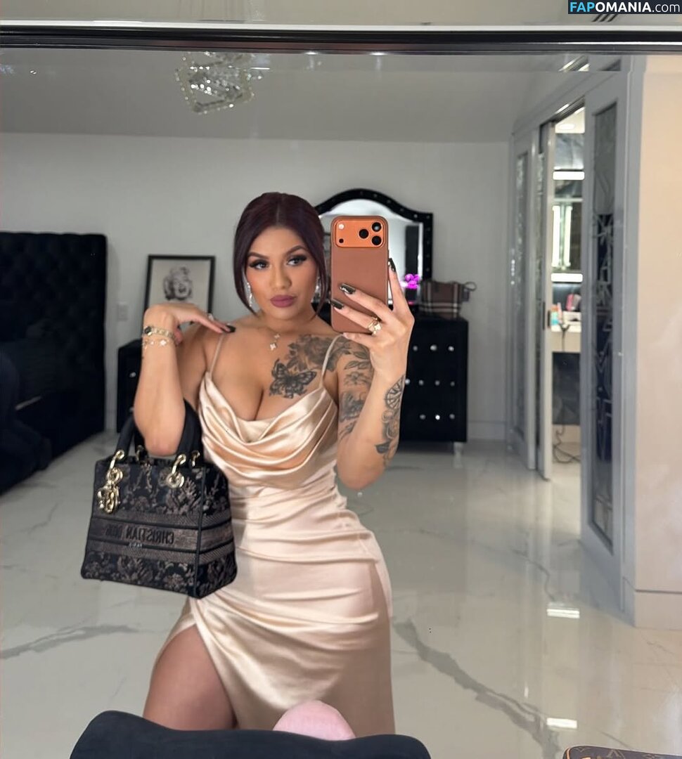 Jessica Elliott / Jessica Estrada / https: / jesslilyelliott / pinky_von_tease / pinkyvont Desnudo OnlyFans  Foto filtrada #12