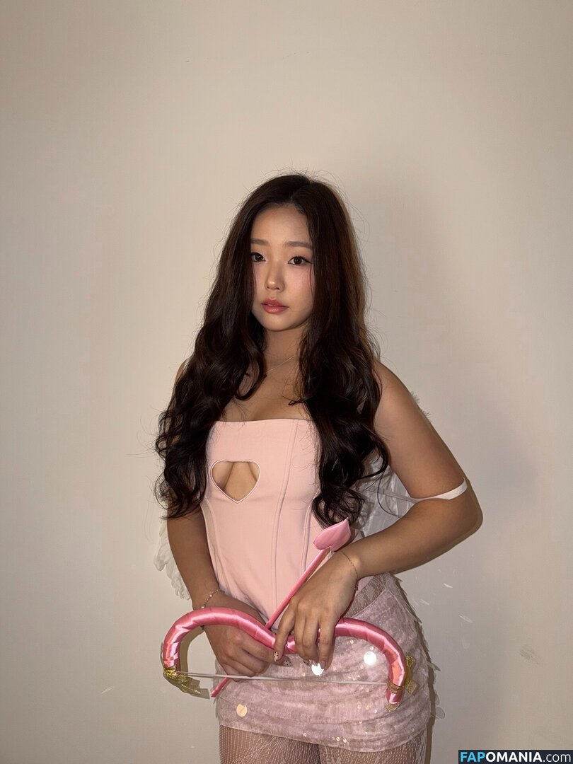 AGirlAndAGame / Jessica / h.yojeong / jessicahkim / jessicanigri Desnudo OnlyFans  Foto filtrada #931