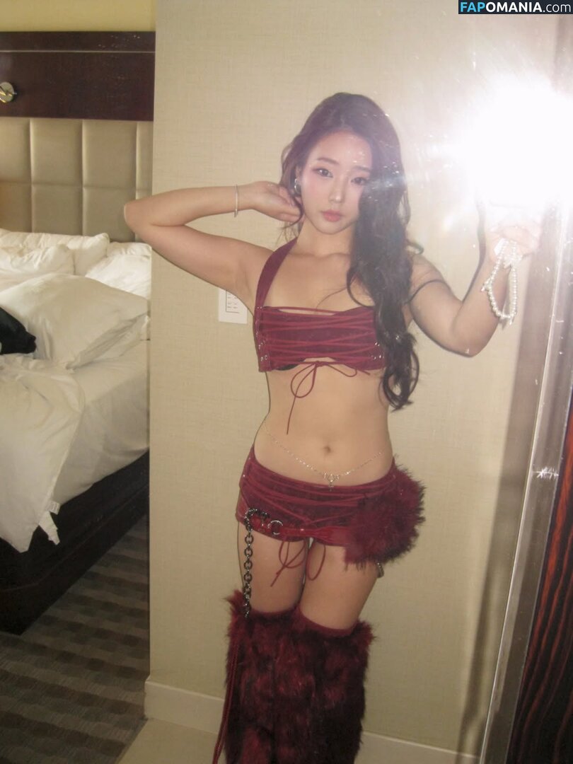 AGirlAndAGame / Jessica / jessicahkim / jessicanigri / kaburbank Desnudo OnlyFans  Foto filtrada #955