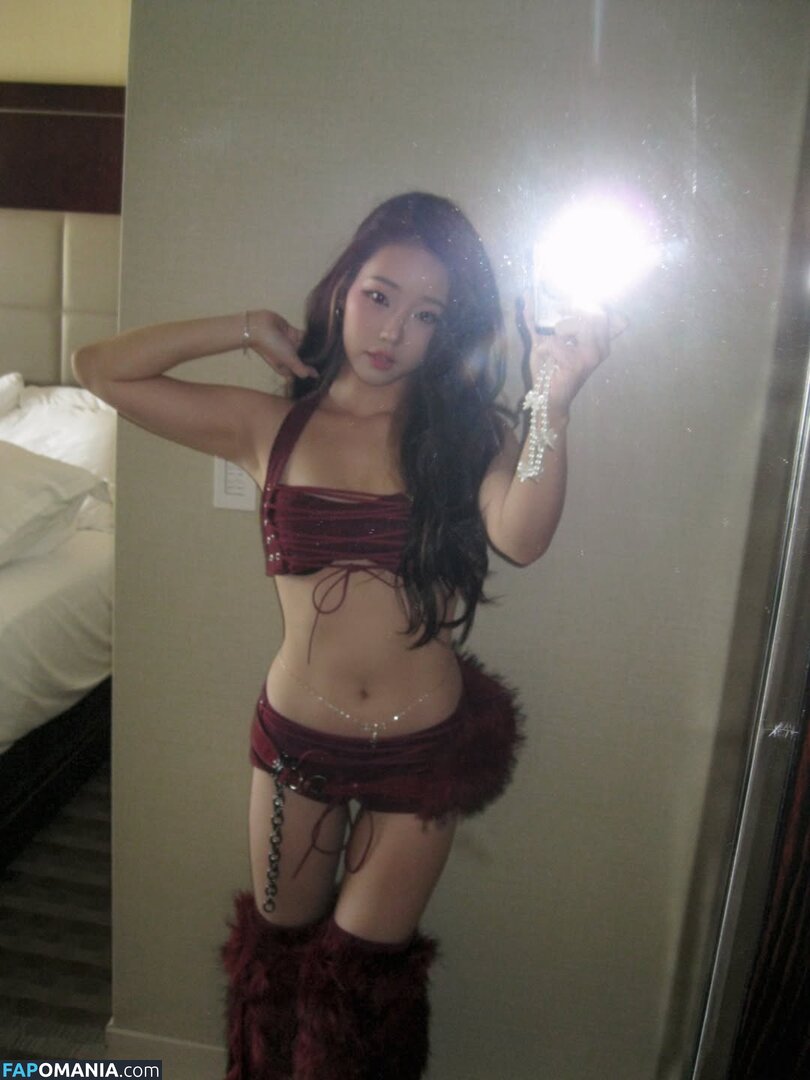 AGirlAndAGame / Jessica / jessicahkim / jessicanigri / kaburbank Desnudo OnlyFans  Foto filtrada #957