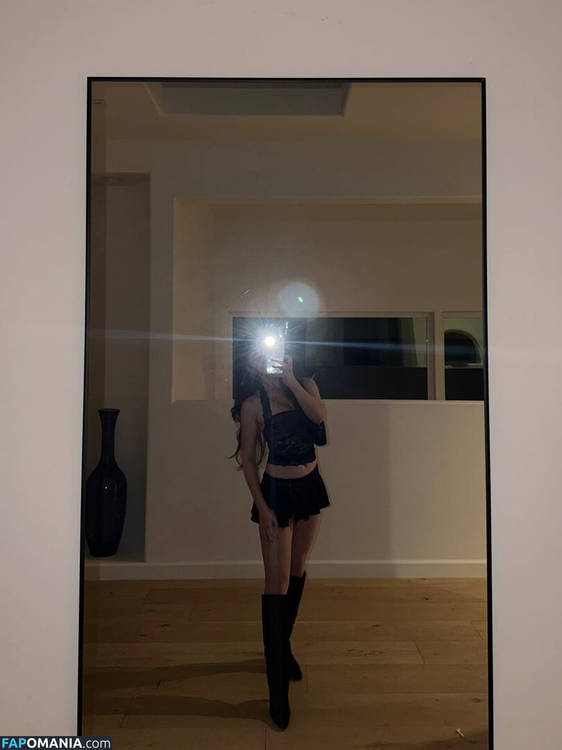 AGirlAndAGame / Jessica / jessicahkim / jessicanigri / kaburbank Desnudo OnlyFans  Foto filtrada #960