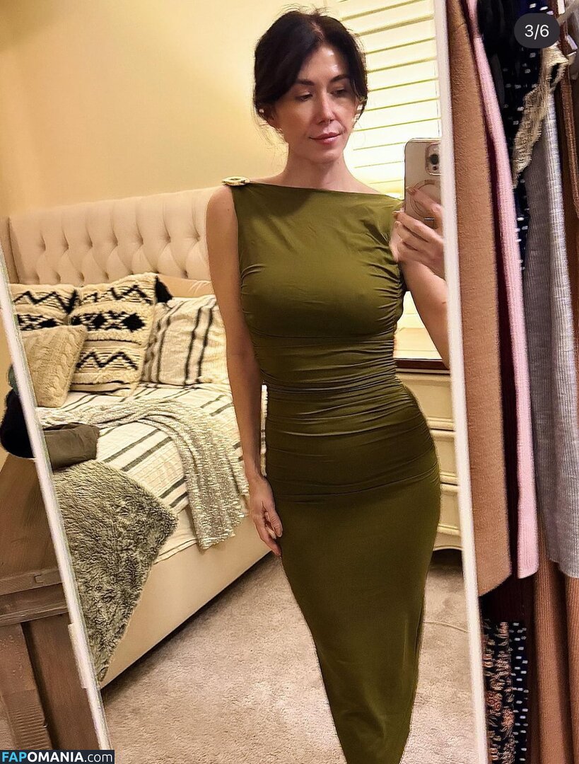 Jewel Staite / JewelStaite Desnudo OnlyFans  Foto filtrada #329