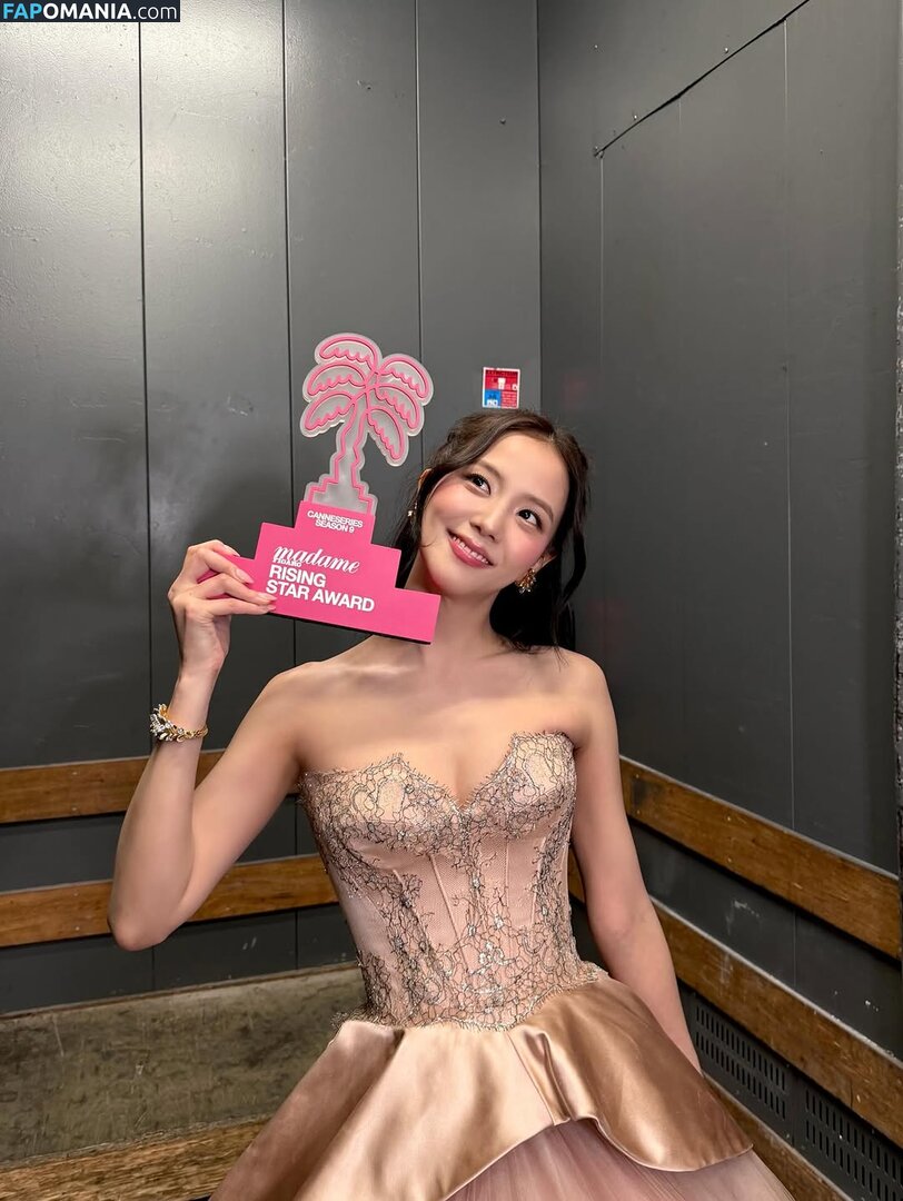 BLACKPINK / Jisoo / qenshizu / sooyaaa__ Desnudo OnlyFans  Foto filtrada #621