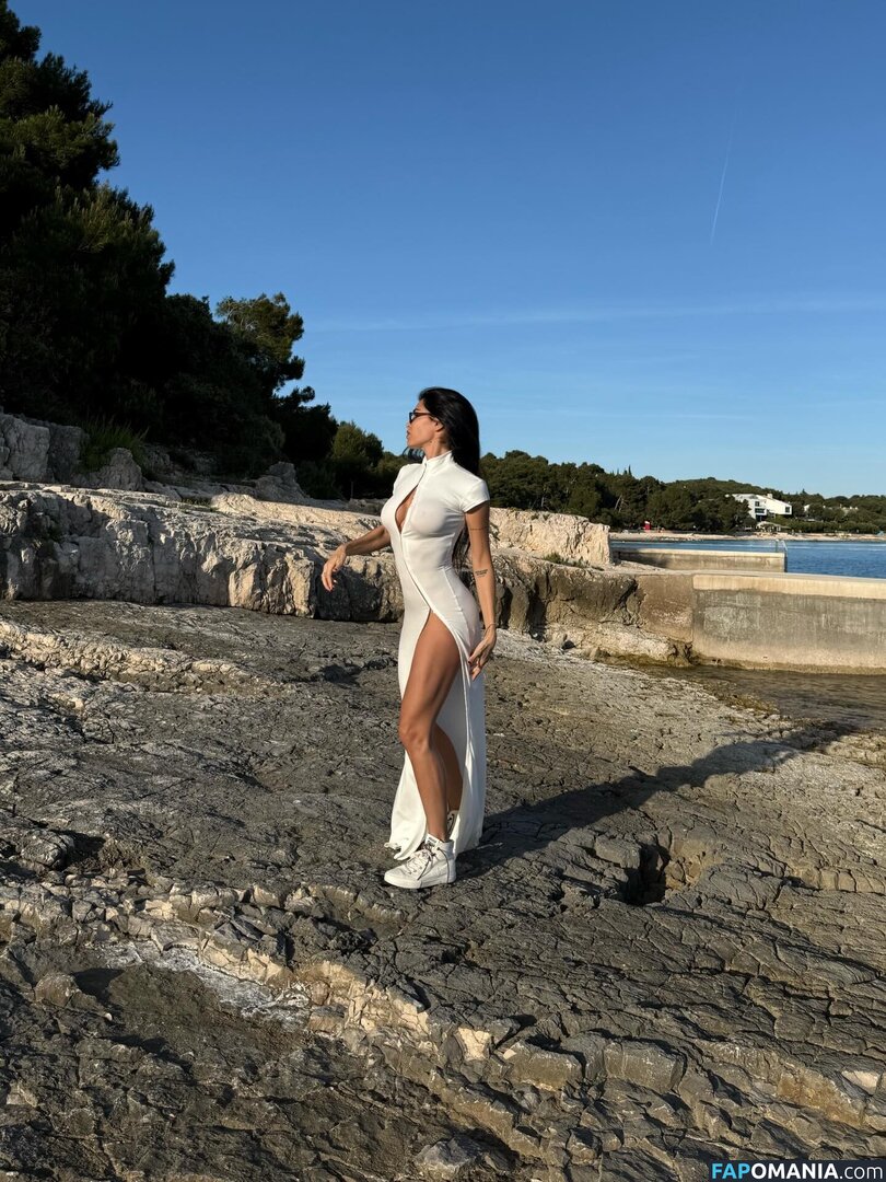 Jovana Djordjevic / callmelolita Desnudo OnlyFans  Foto filtrada #9