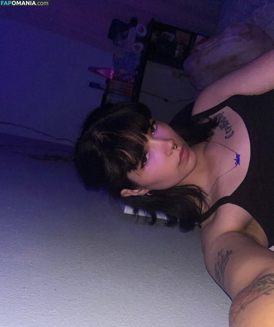 Julia Graham / https: / teasingmoon / teasingmoon... / temptedevil / temptedevil... Desnudo OnlyFans  Foto filtrada #10
