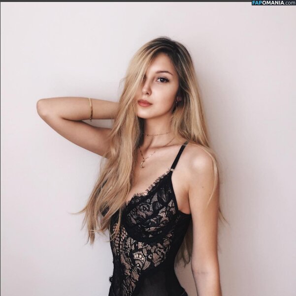 Julia Majch / Moonunyo / Shieru Desnudo OnlyFans  Foto filtrada #52
