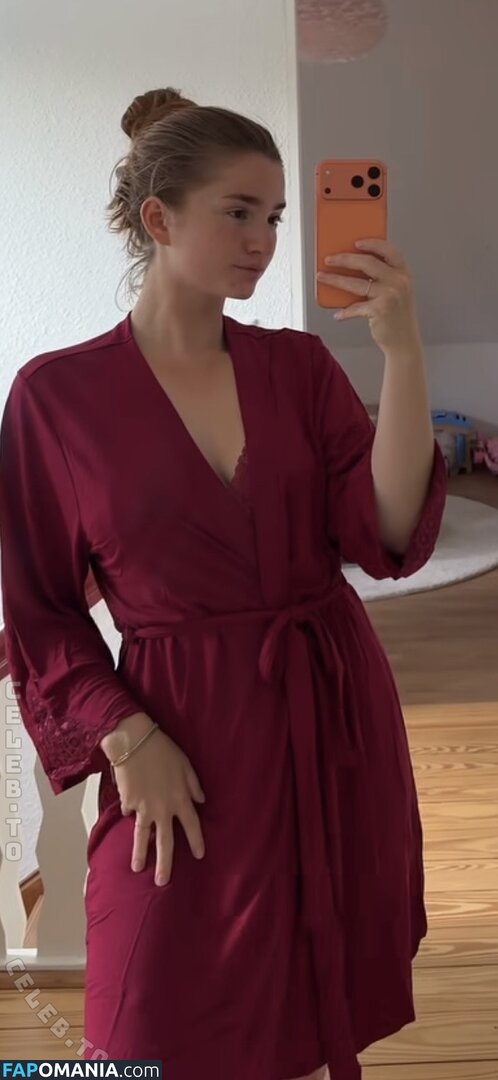 Julia Schulze / Julita_fit / julia.thiele_family Desnudo OnlyFans  Foto filtrada #7
