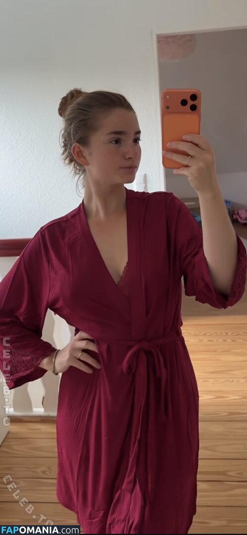 Julia Schulze / Julita_fit / julia.thiele_family Desnudo OnlyFans  Foto filtrada #8