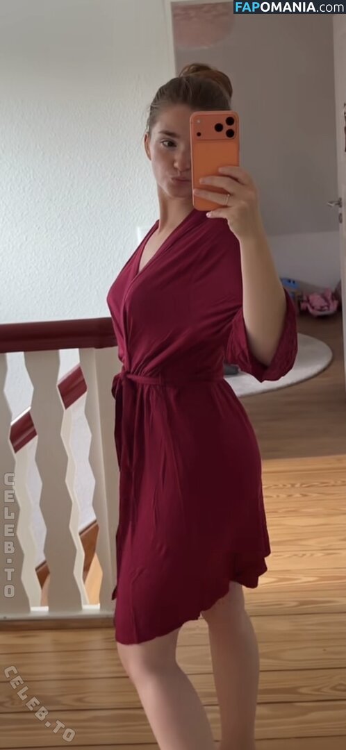 Julia Schulze / Julita_fit / julia.thiele_family Desnudo OnlyFans  Foto filtrada #9