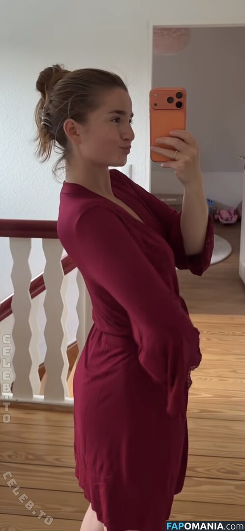 Julia Schulze / Julita_fit / julia.thiele_family Desnudo OnlyFans  Foto filtrada #10