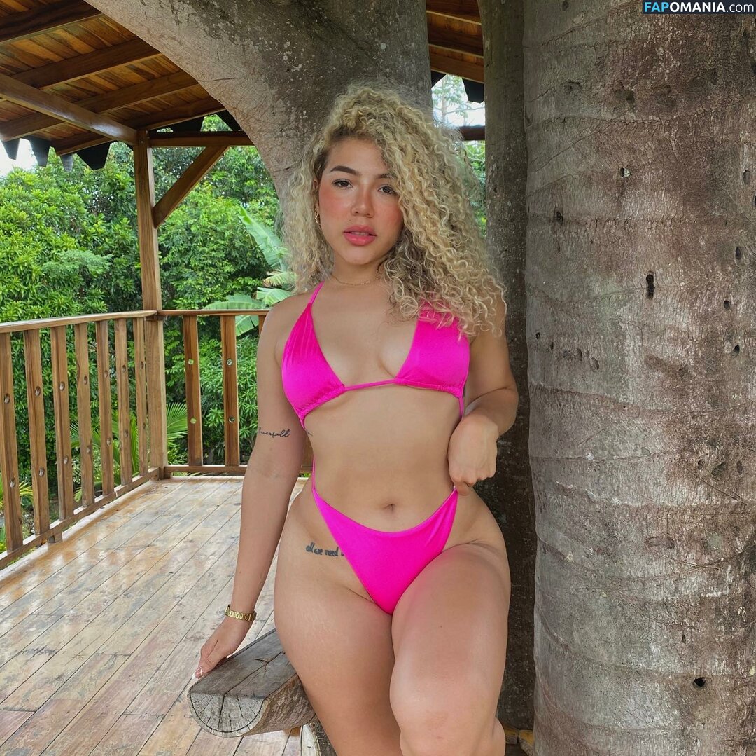 Julie Martinez / julia4444 / julimartinez_111 Desnudo OnlyFans  Foto filtrada #2