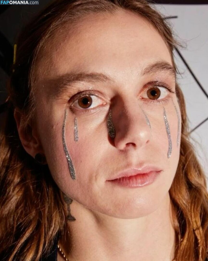 Julien Baker / julienrbaker Desnudo OnlyFans  Foto filtrada #12