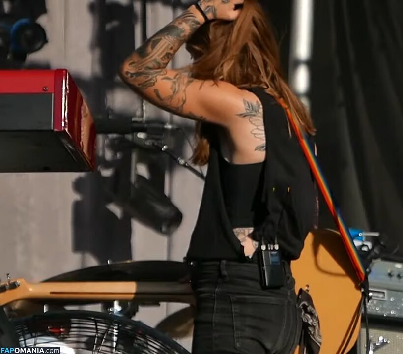Julien Baker / julienrbaker Desnudo OnlyFans  Foto filtrada #17