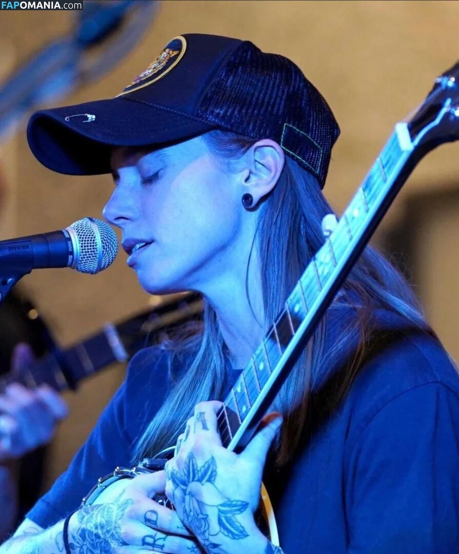 Julien Baker / julienrbaker Desnudo OnlyFans  Foto filtrada #23