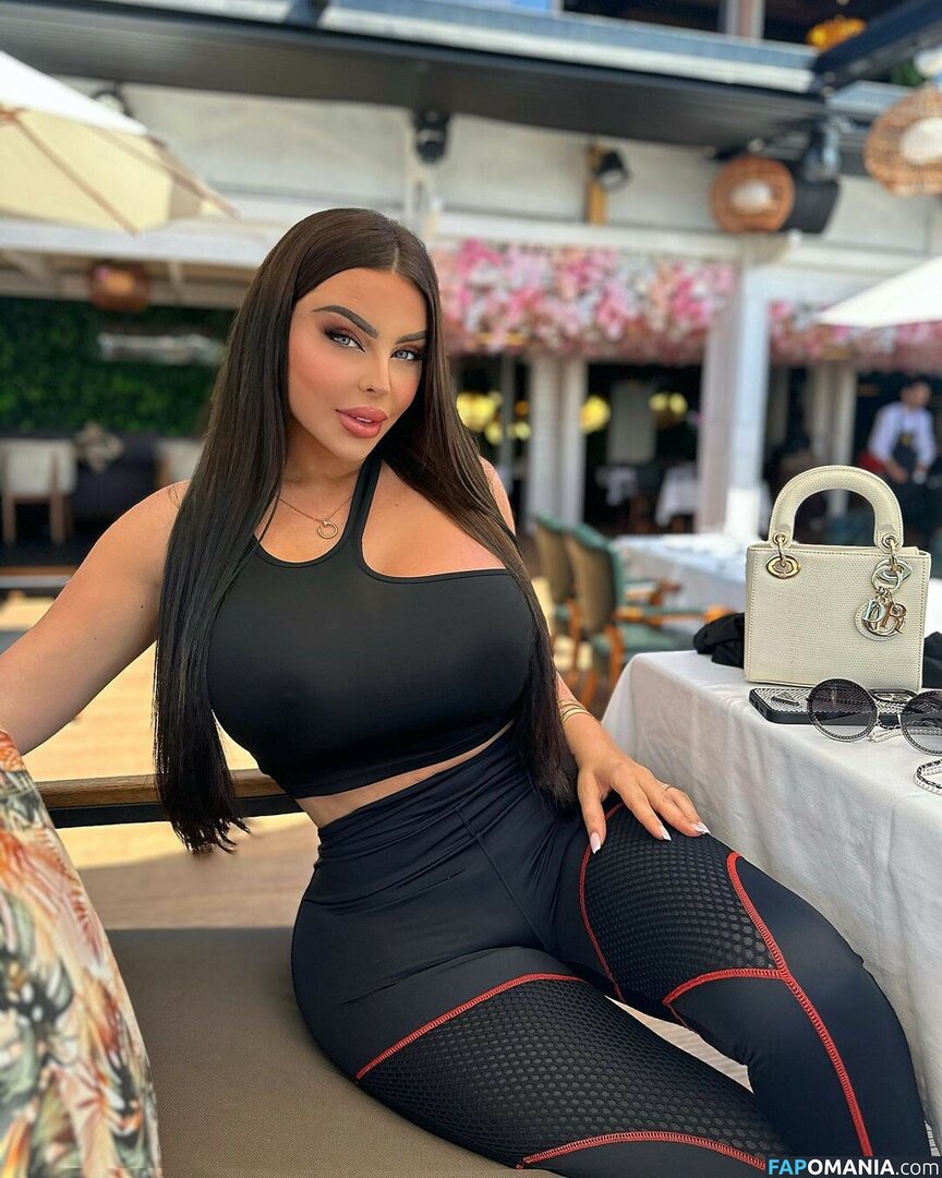 Kahina Sbauty / kahina_sbeauty Desnudo OnlyFans  Foto filtrada #2