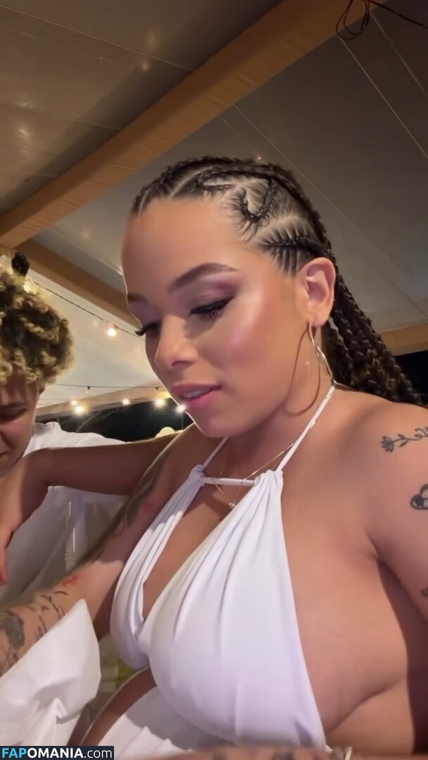 Kamyla Maria / kamysmarya Desnudo OnlyFans  Foto filtrada #8