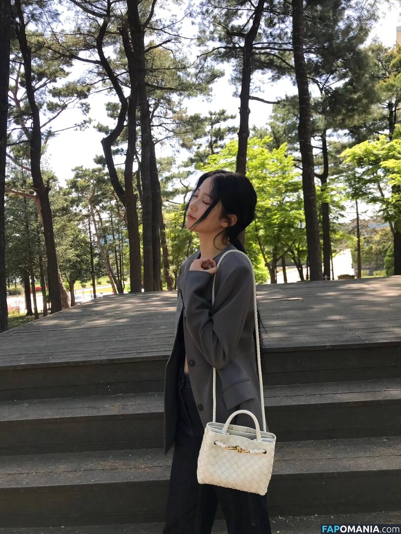 Kazuha Nakamura 中村 一葉 / LESSERAFIM / zuhazana Desnudo OnlyFans  Foto filtrada #1