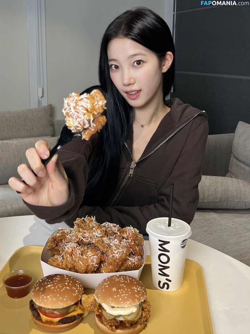 Kazuha Nakamura 中村 一葉 / LESSERAFIM / zuhazana Desnudo OnlyFans  Foto filtrada #42