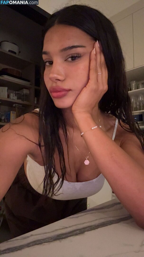 Jogadora / Kiana dufour / kianadufour Desnudo OnlyFans  Foto filtrada #45
