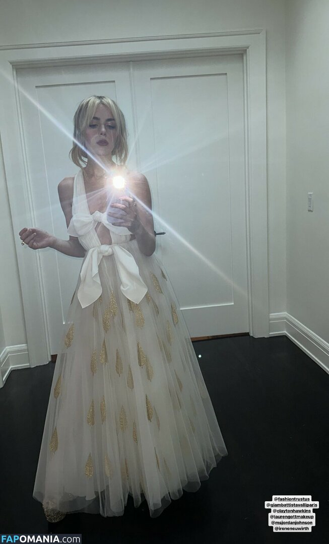 AdventuresSabrina / Kiernan Shipka / kiernanshipka Desnudo OnlyFans  Foto filtrada #662
