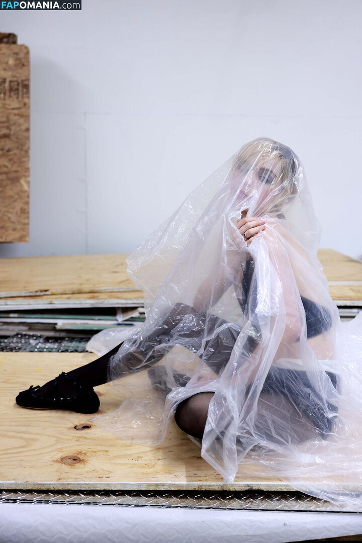 AdventuresSabrina / Kiernan Shipka / kiernanshipka Desnudo OnlyFans  Foto filtrada #1540