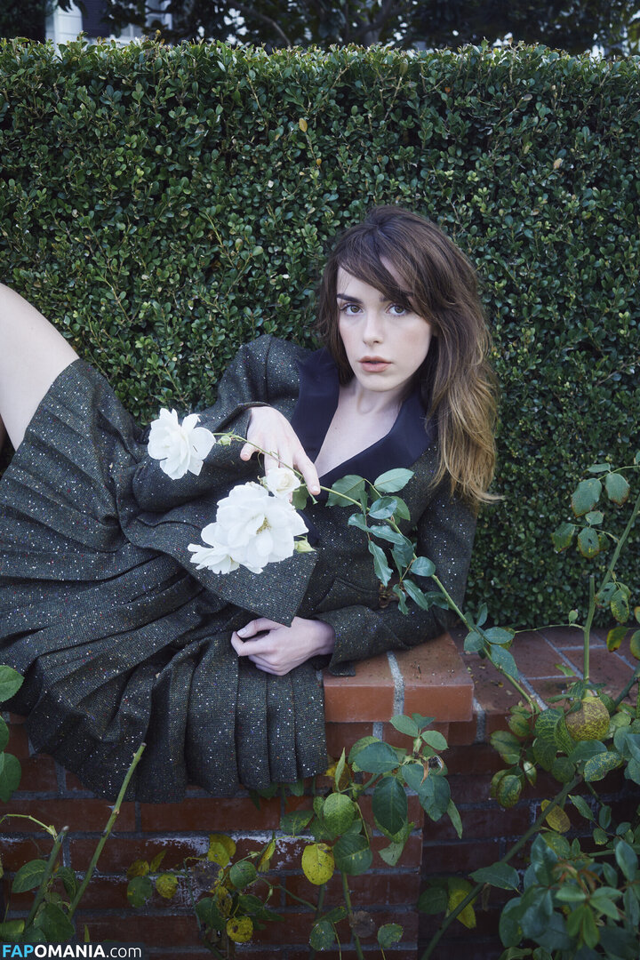 AdventuresSabrina / Kiernan Shipka / kiernanshipka Desnudo OnlyFans  Foto filtrada #1562