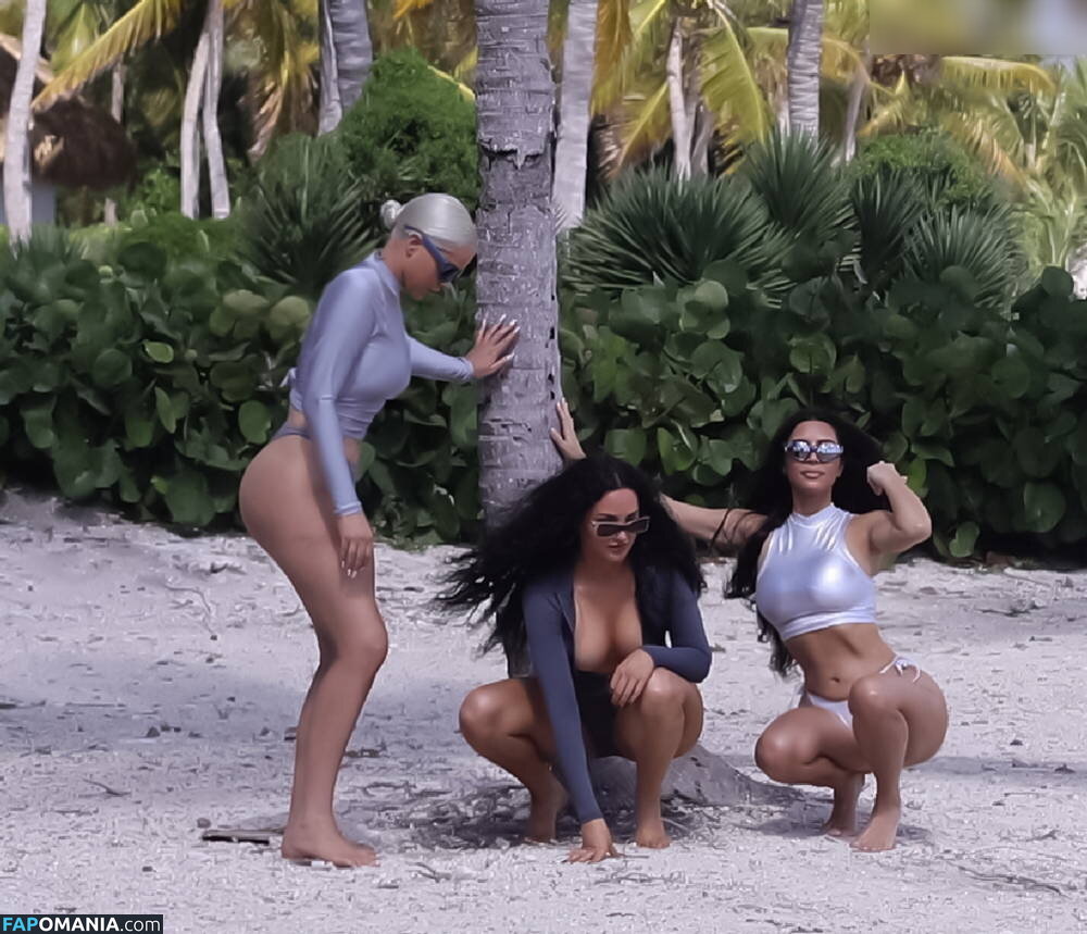 Kim Kardashian / kimkadarshian / kimkardashian Desnudo OnlyFans  Foto filtrada #82