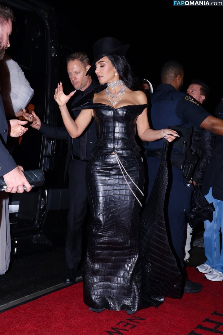 Kim Kardashian / kimkadarshian / kimkardashian Desnudo OnlyFans  Foto filtrada #102