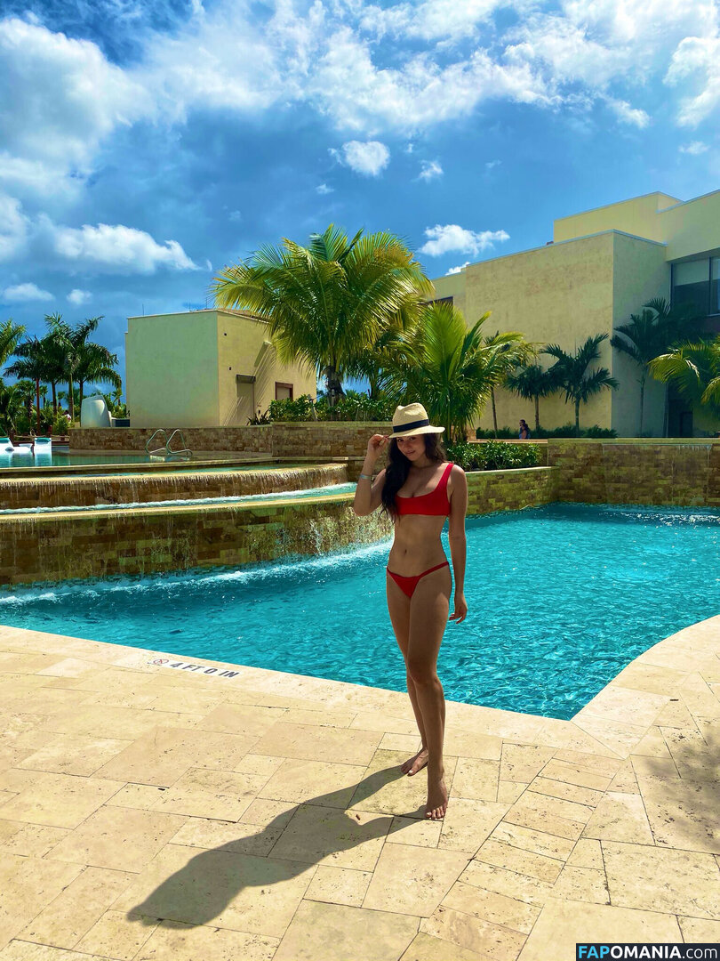 Kira Kosarin / kirakosarin Desnudo OnlyFans  Foto filtrada #91