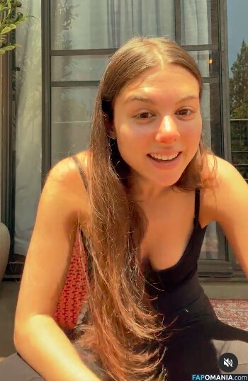 Kira Kosarin / kirakosarin Desnudo OnlyFans  Foto filtrada #135