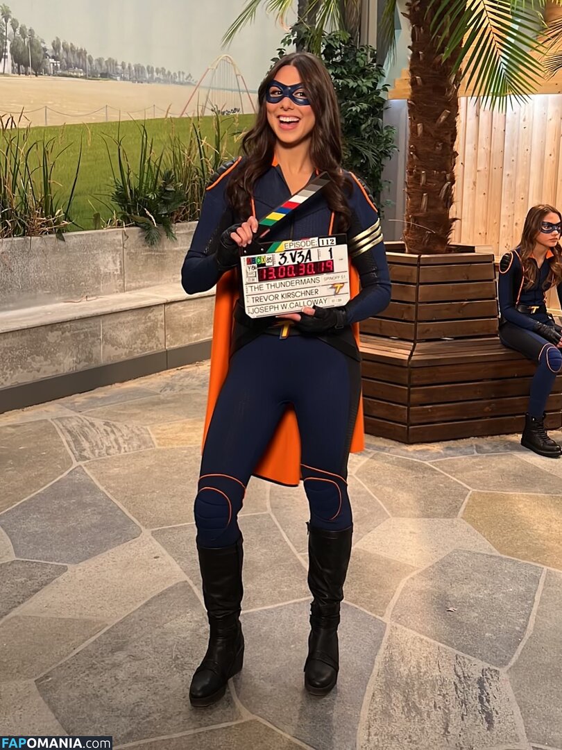 Kira Kosarin / kirakosarin Desnudo OnlyFans  Foto filtrada #742