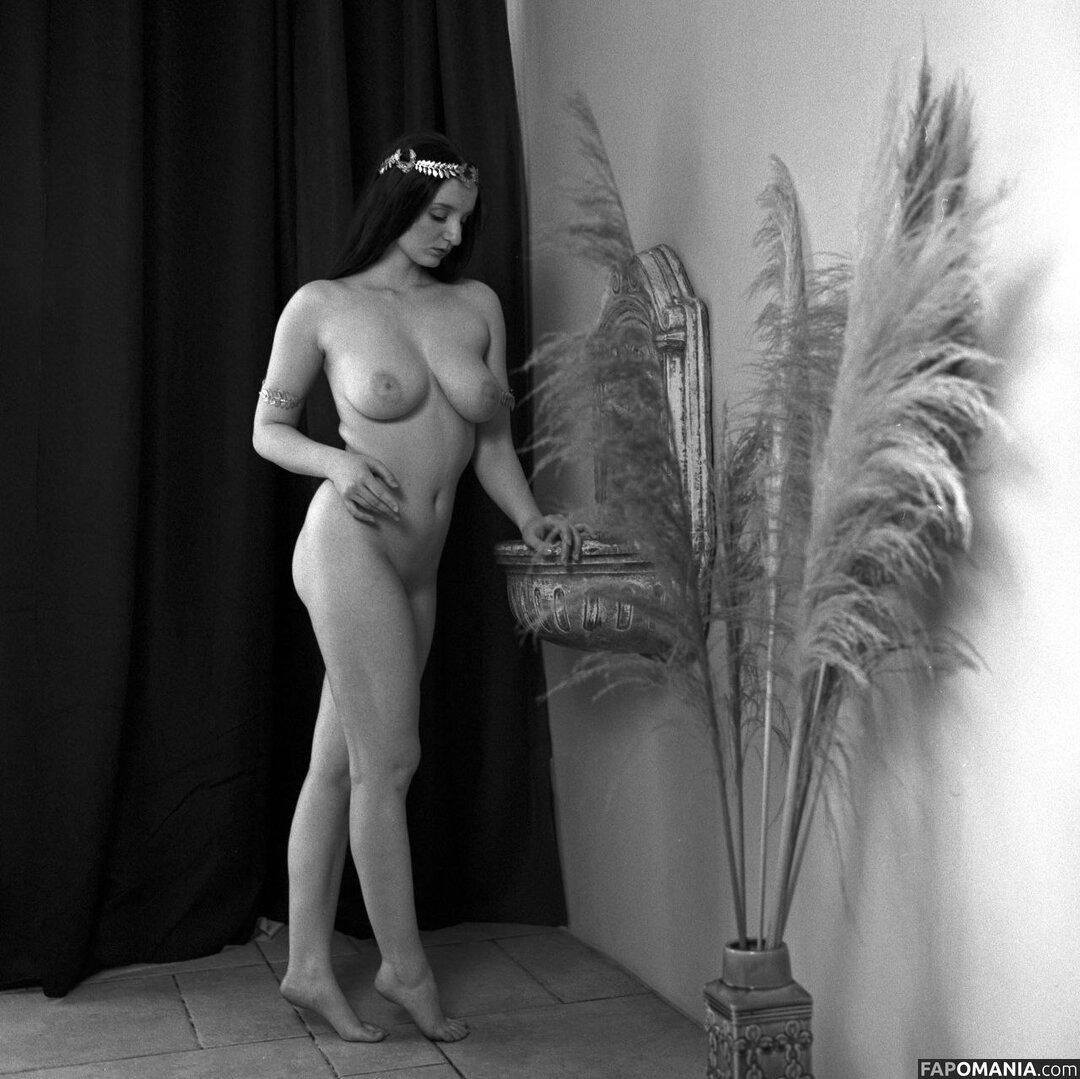Kotyaysya / katya_alekseevaya Desnudo OnlyFans  Foto filtrada #2