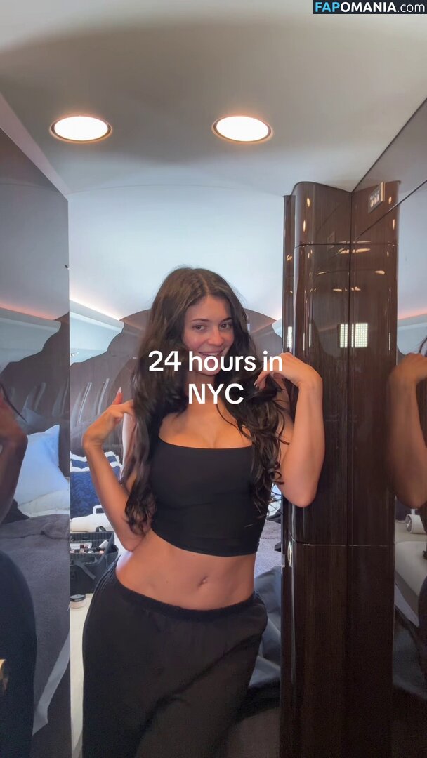 Kylie Jenner / https: / kyliejenner / kyliejenner.2 Desnudo OnlyFans  Foto filtrada #88