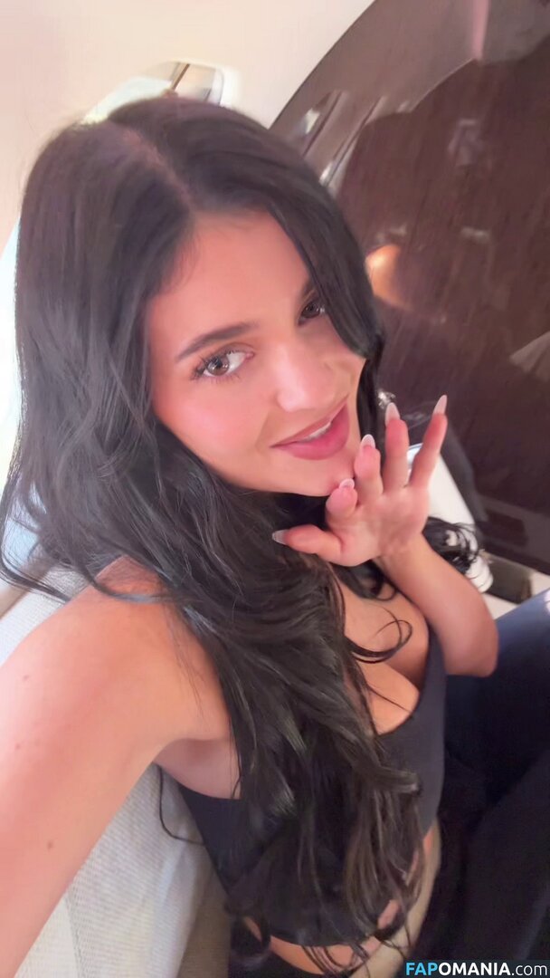 Kylie Jenner / https: / kyliejenner / kyliejenner.2 Desnudo OnlyFans  Foto filtrada #96