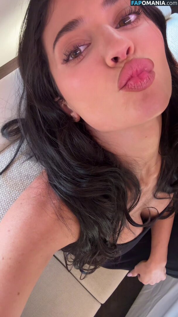 Kylie Jenner / https: / kyliejenner / kyliejenner.2 Desnudo OnlyFans  Foto filtrada #97
