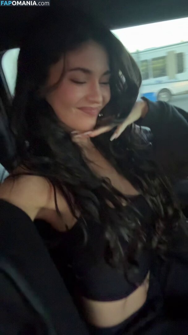 Kylie Jenner / https: / kyliejenner / kyliejenner.2 Desnudo OnlyFans  Foto filtrada #98