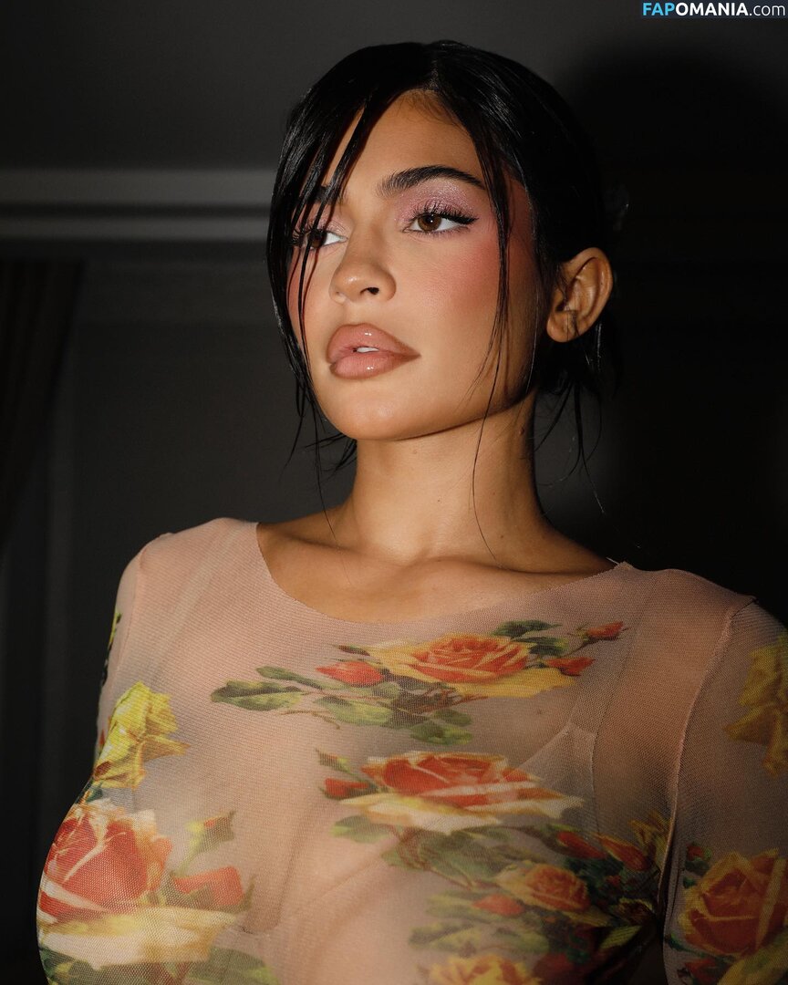 Kylie Jenner / https: / kyliejenner / kyliejenner.2 Desnudo OnlyFans  Foto filtrada #124