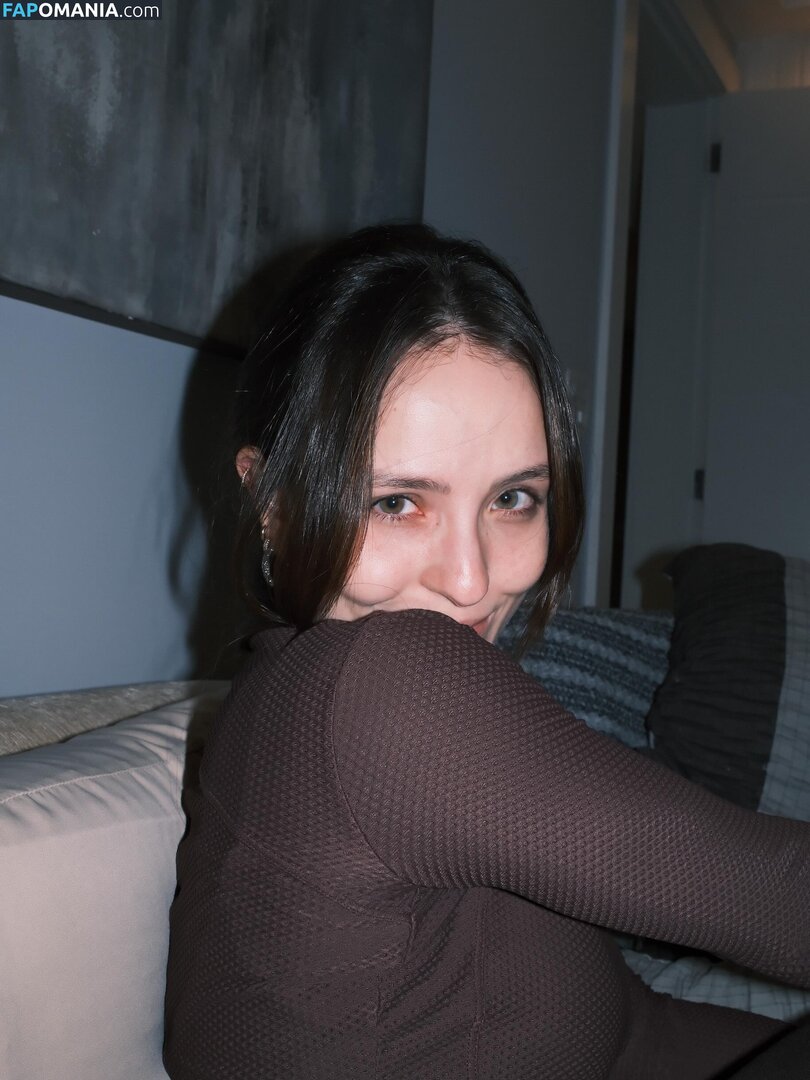 Larissa Manoela / https: / larimanoela / larissamanoela Desnudo OnlyFans  Foto filtrada #697