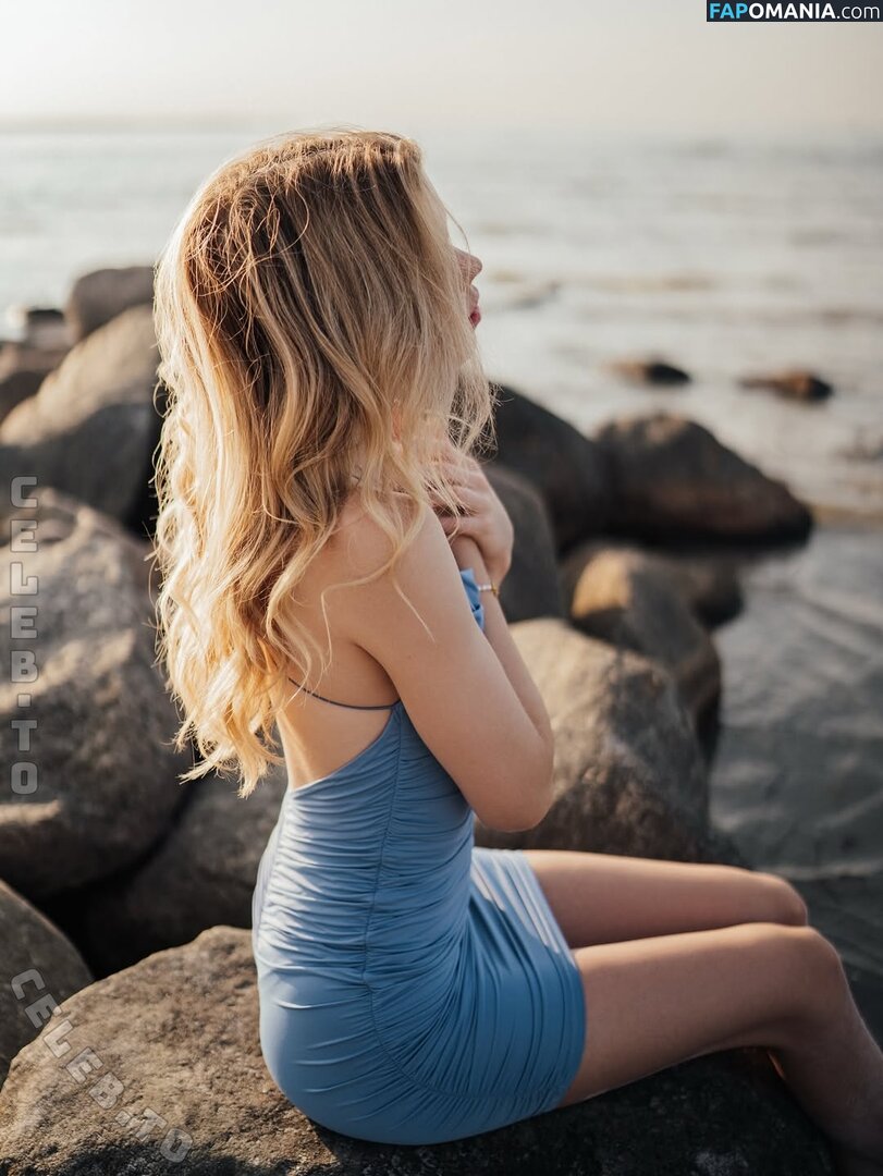 Lea Peach / Looskanal / lea / wifiloo_m Desnudo OnlyFans  Foto filtrada #806