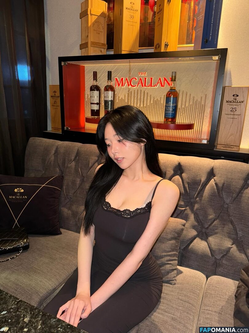 Lee Yeon-woo / yeonwooahh / yonu1201 / 이연우 | Yonu Kuro | yonu_kuro Desnudo OnlyFans  Foto filtrada #5