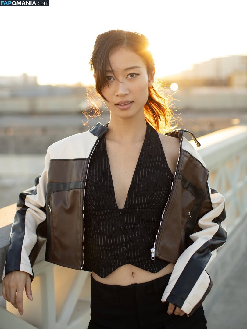 Famous Asian tiktoker / Leenda Dong / leendadong / leendaphotodumps Desnudo OnlyFans  Foto filtrada #3