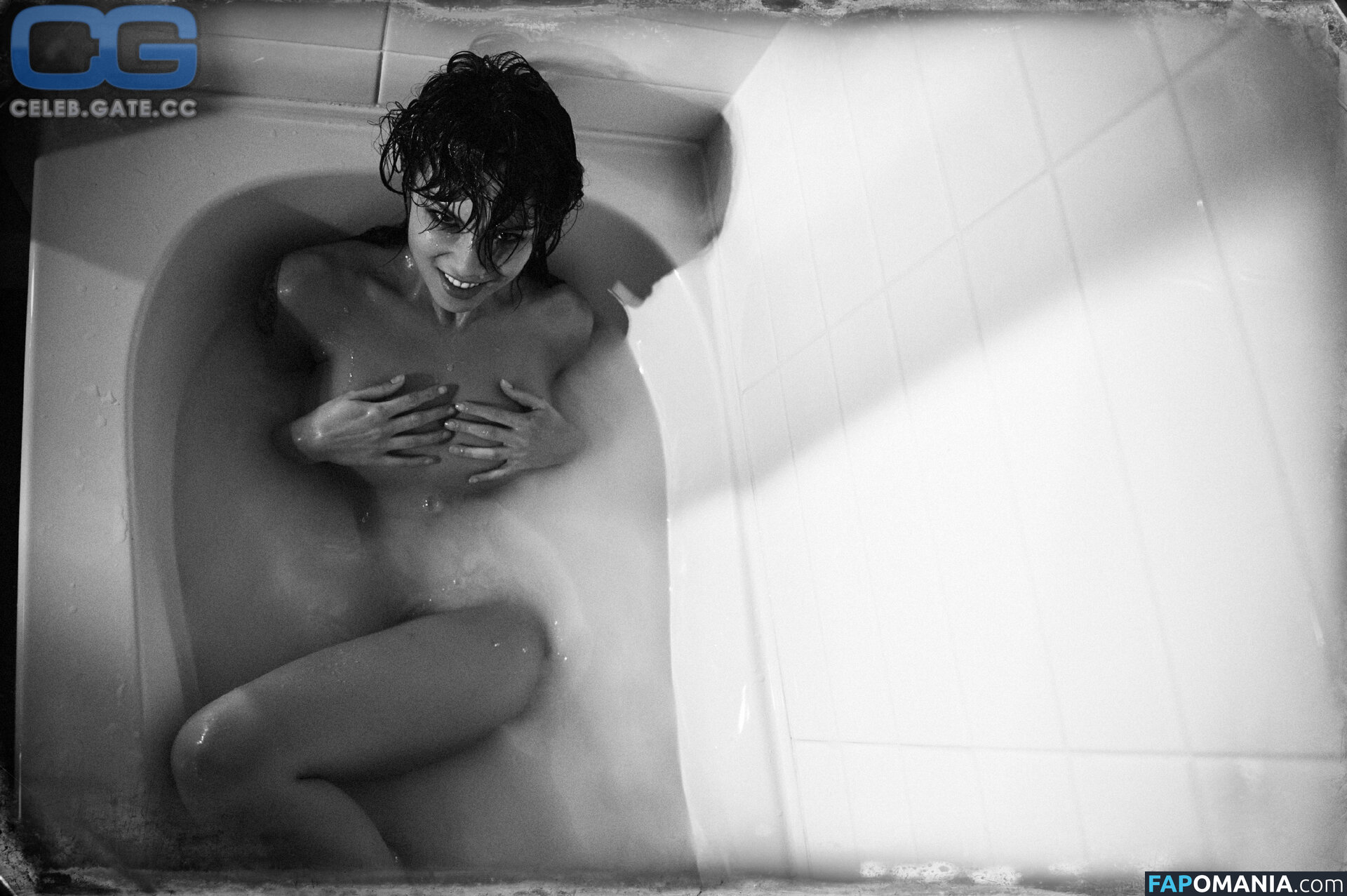 Lexa Doig Desnudo OnlyFans  Foto filtrada #7