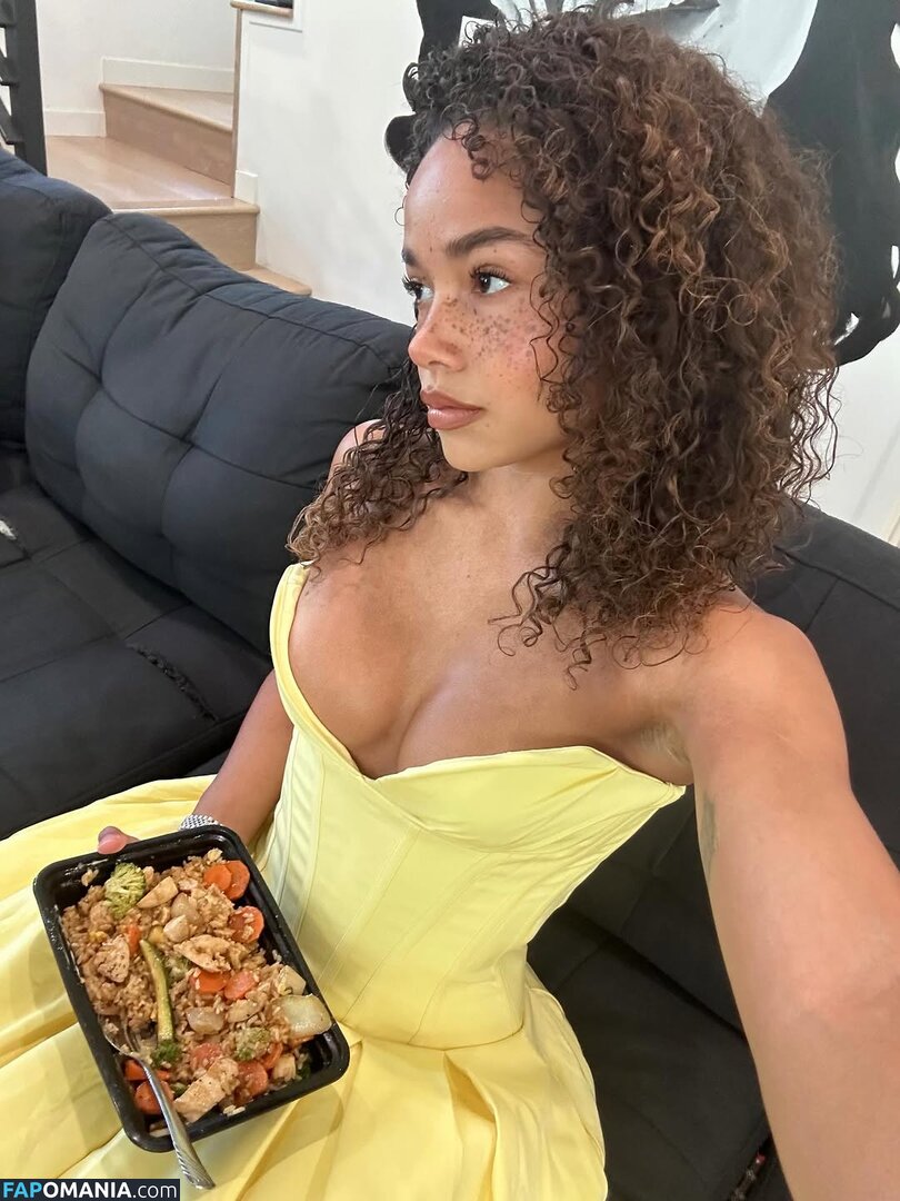Liana Maria / lianamariaofficial Desnudo OnlyFans  Foto filtrada #8