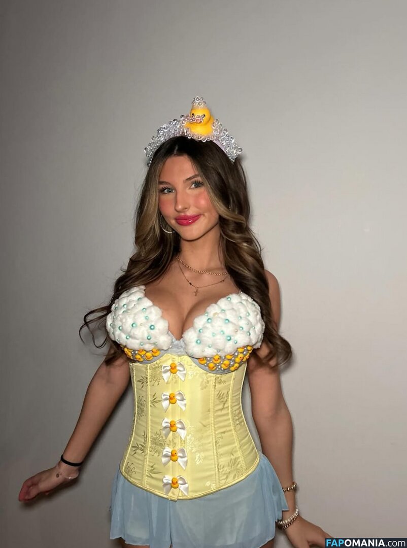 Lily Affatigato / lilyaffatigato Desnudo OnlyFans  Foto filtrada #9