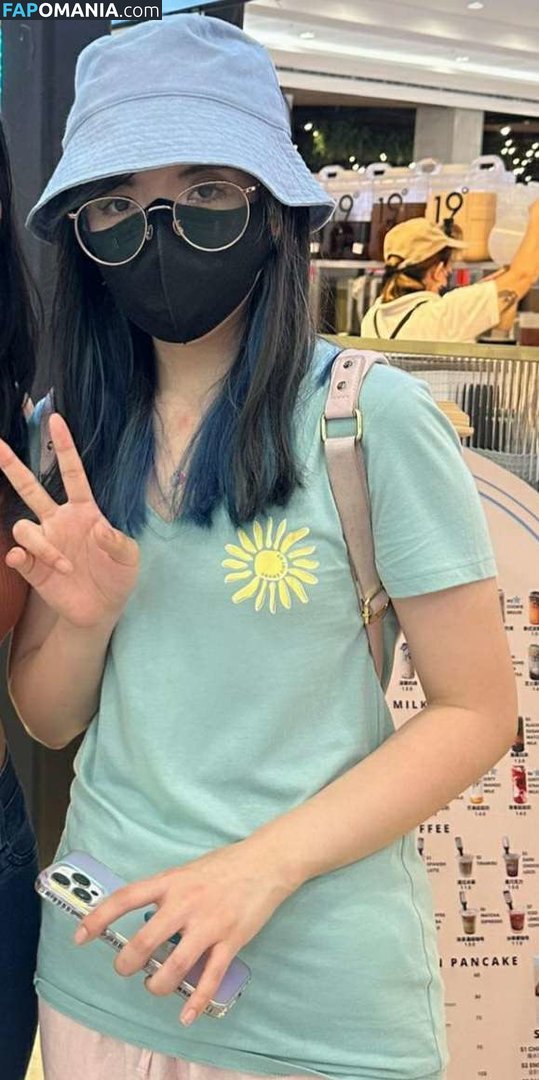 LilyPichu / onlysaber Desnudo OnlyFans  Foto filtrada #37